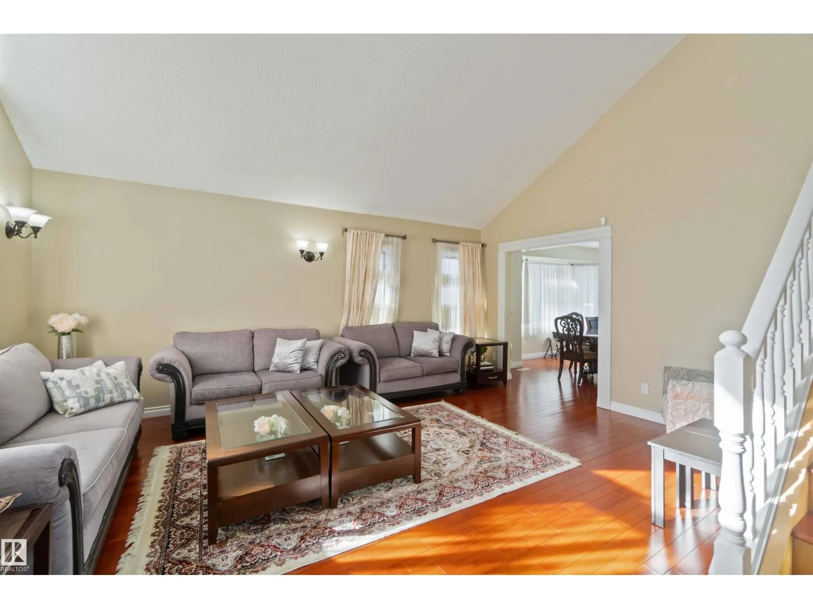 18204 61 AV NW