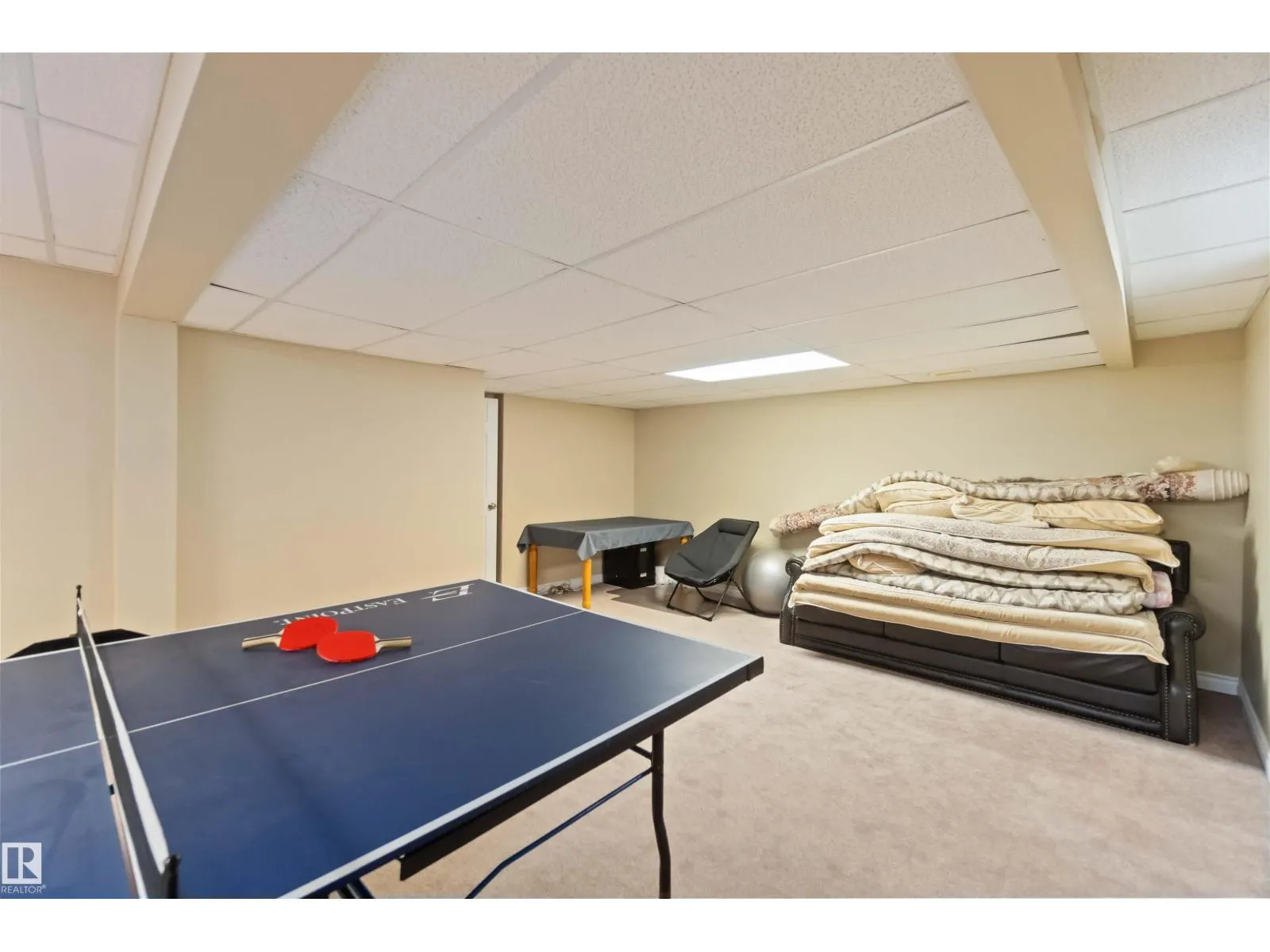 18204 61 AV NW