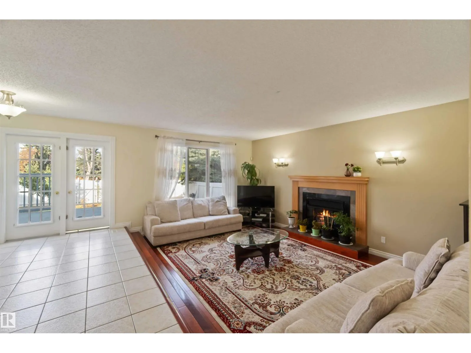 18204 61 AV NW