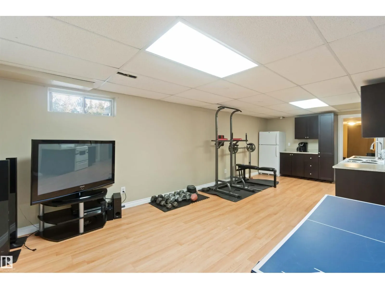 18204 61 AV NW