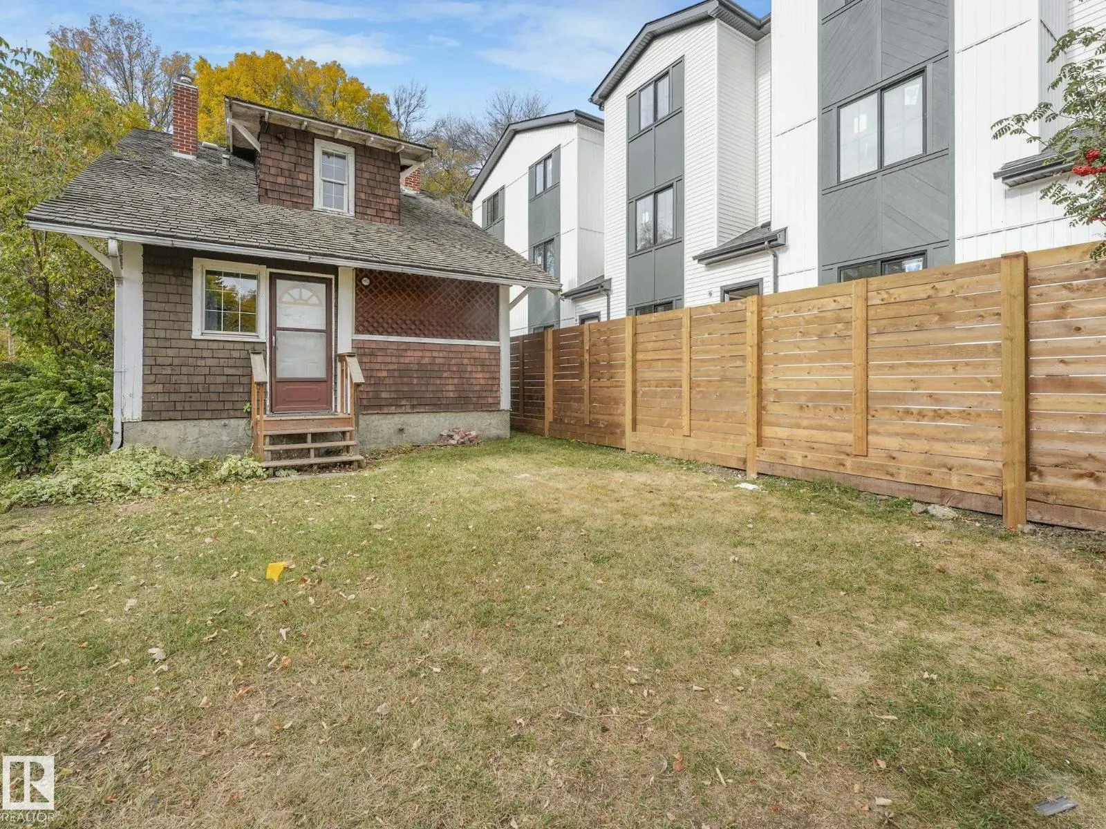 11119 62 ST NW