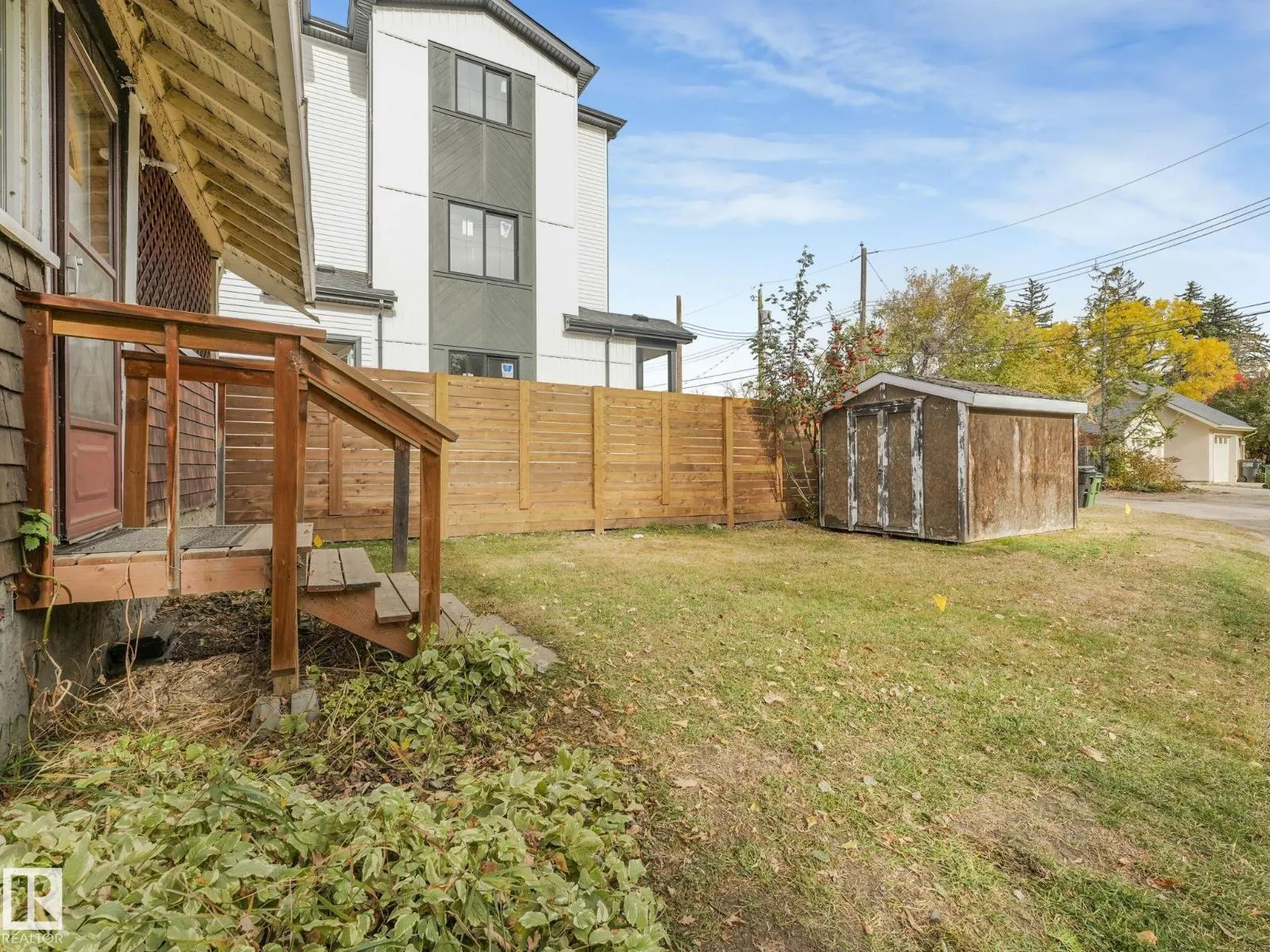 11119 62 ST NW