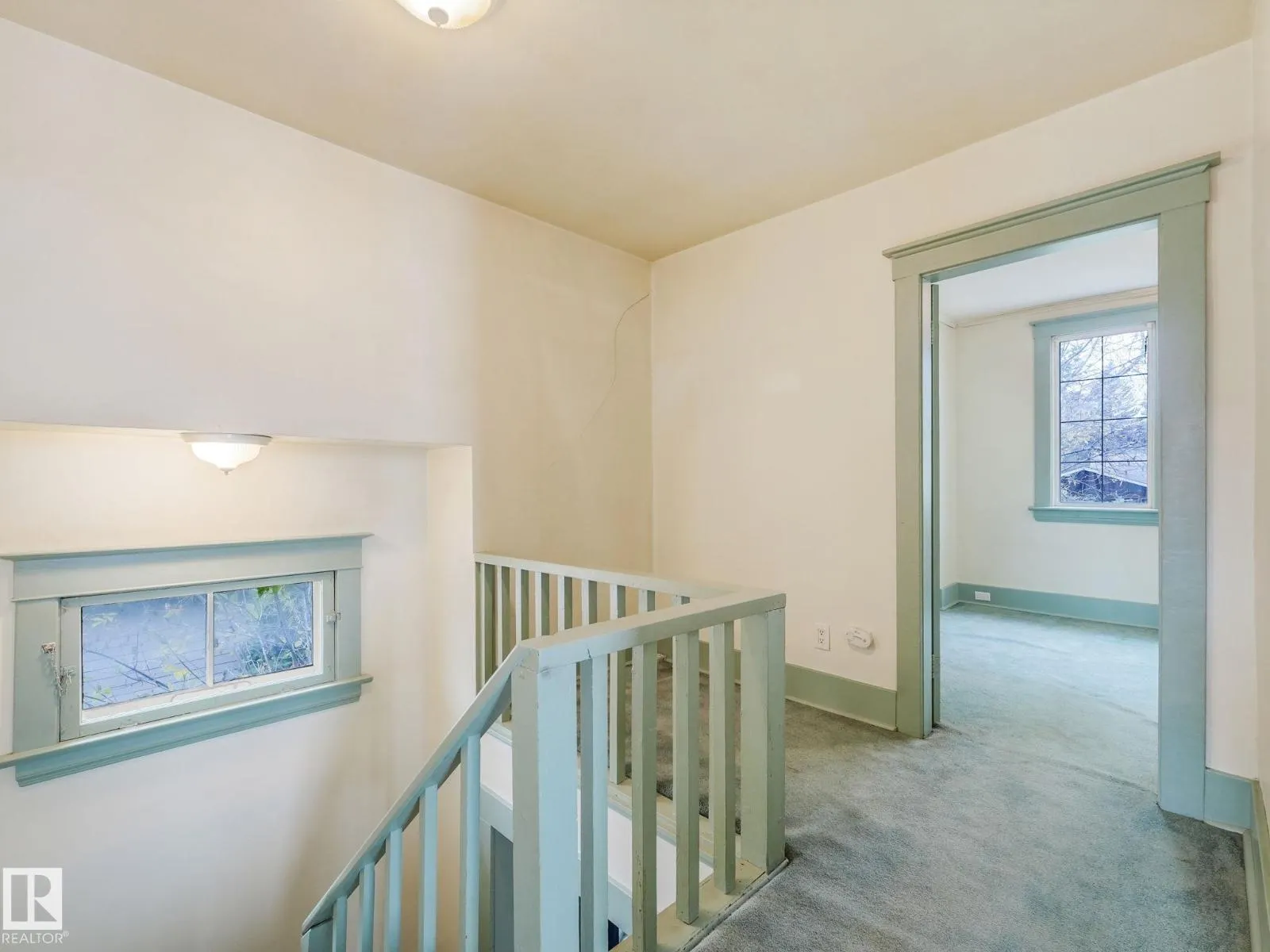 11119 62 ST NW
