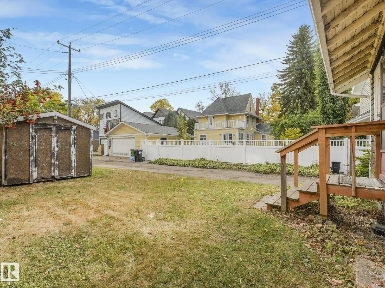 11119 62 ST NW