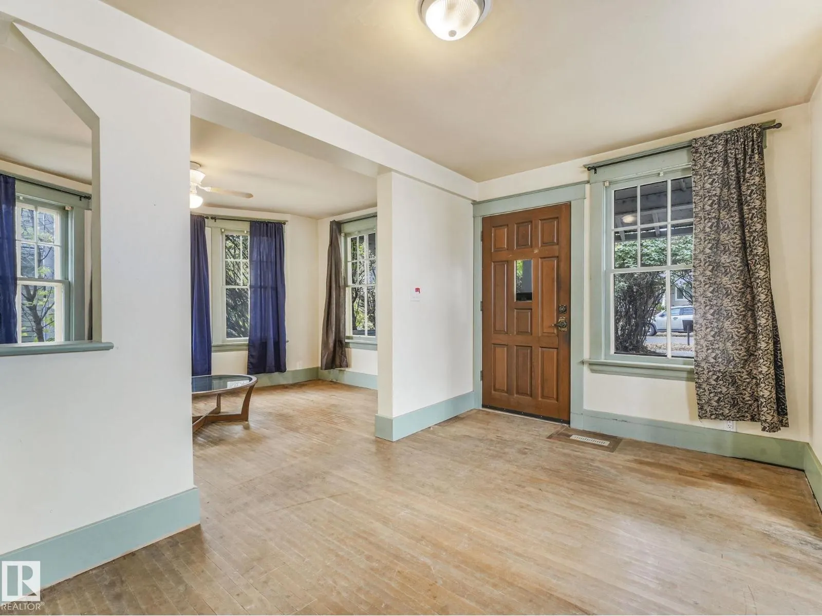 11119 62 ST NW