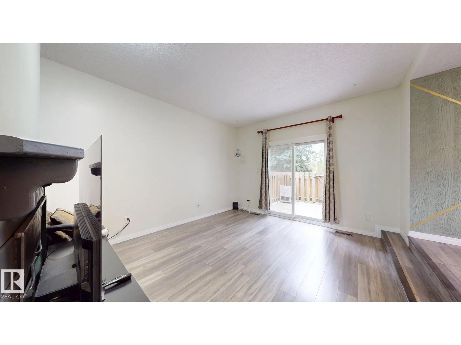 #45 4403 RIVERBEND RD NW
