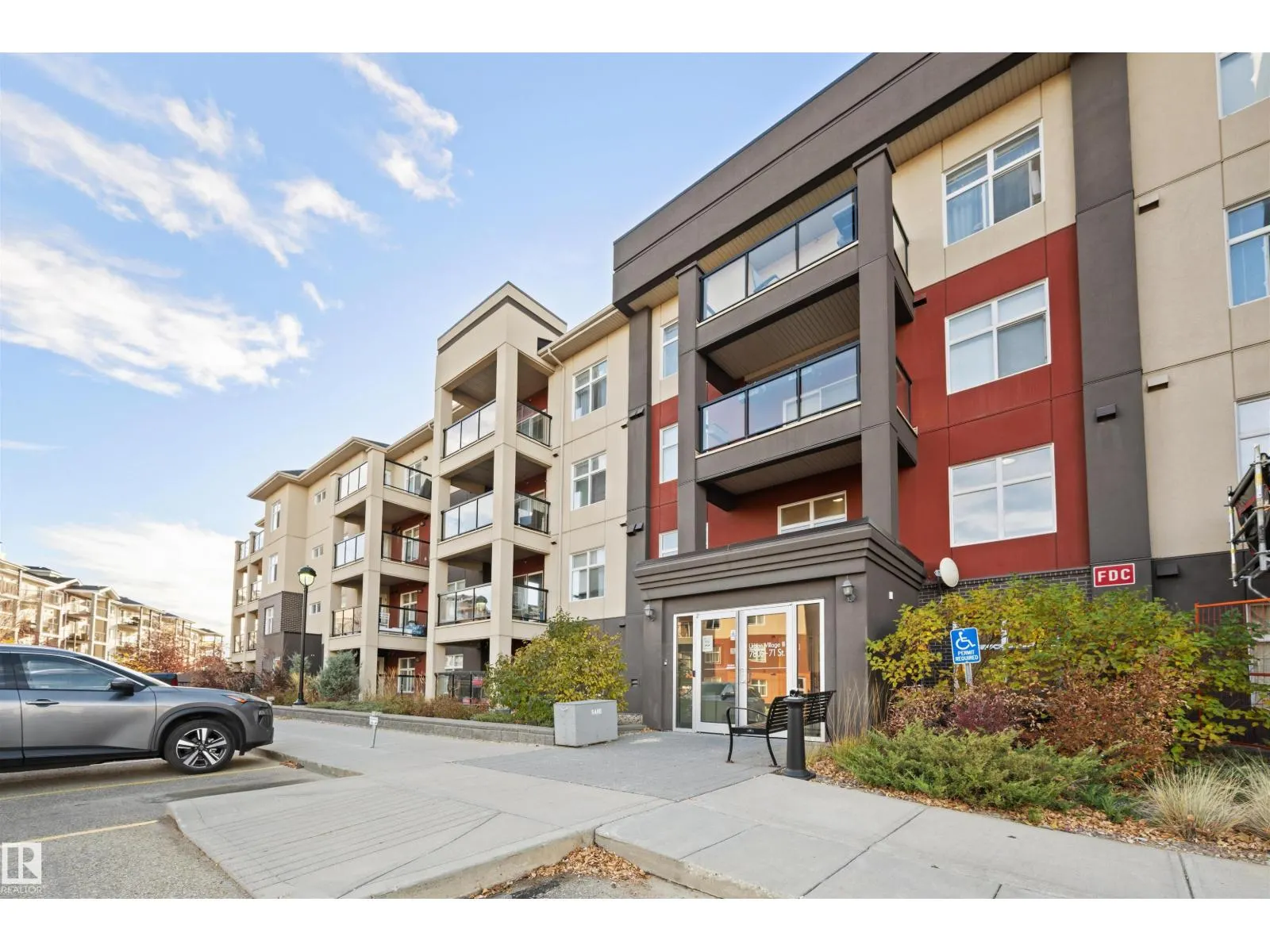#158 7805 71 ST NW