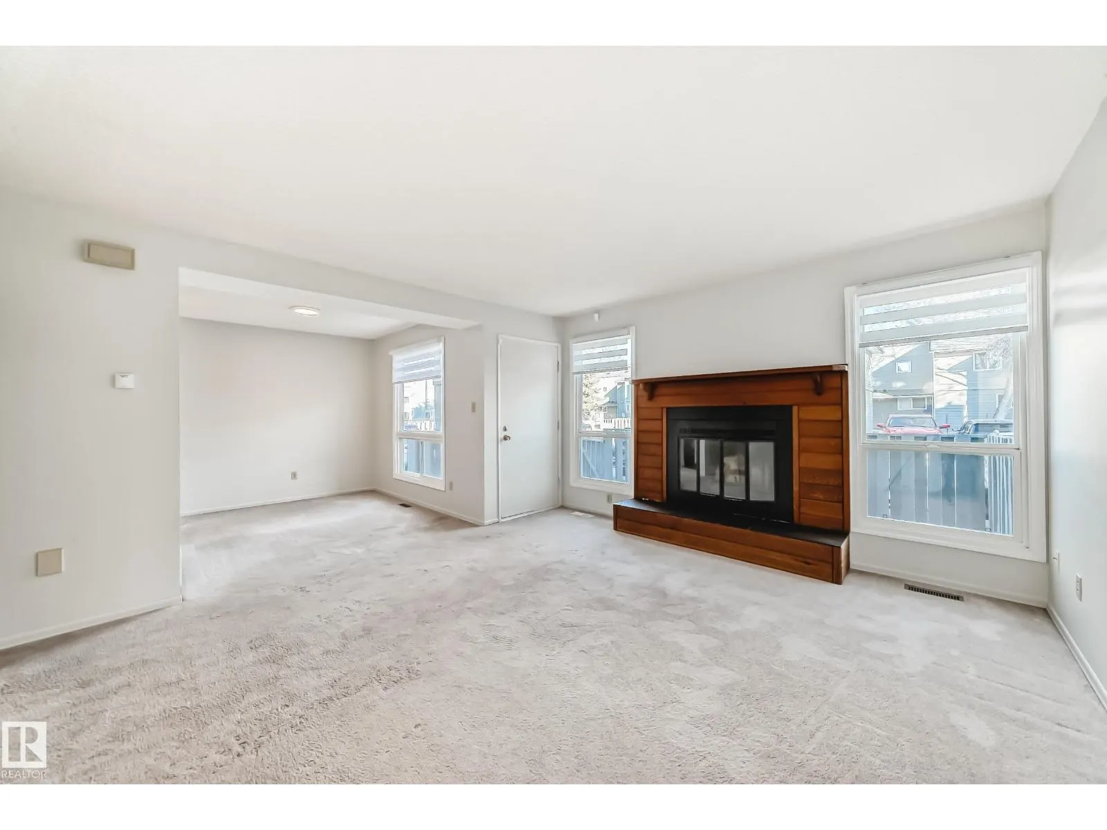 #27 4610 17 AV NW