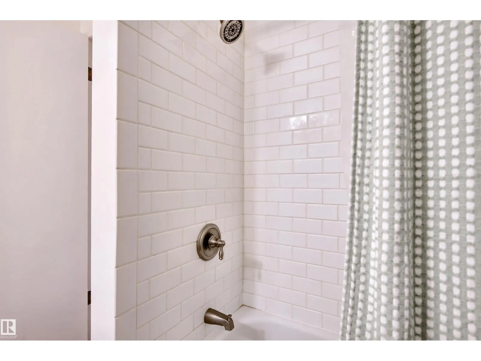 #402 10725 111 ST NW