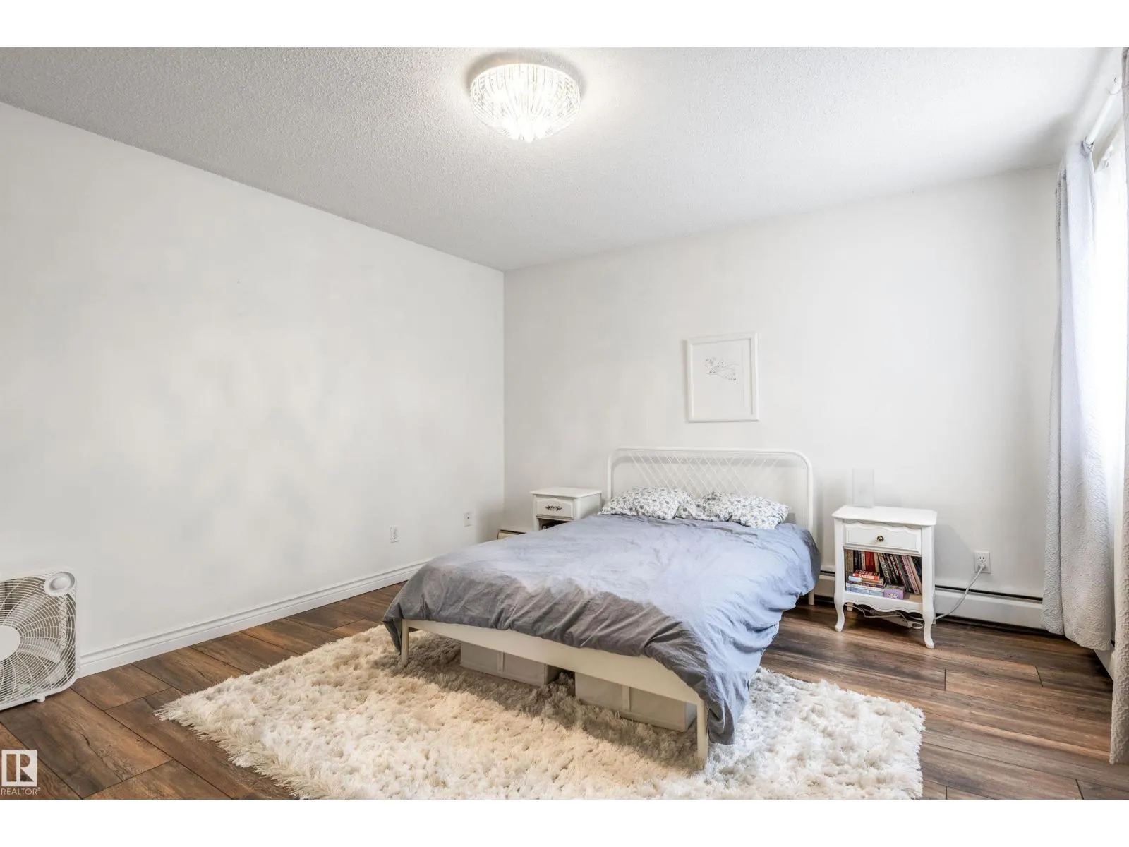 #402 10725 111 ST NW