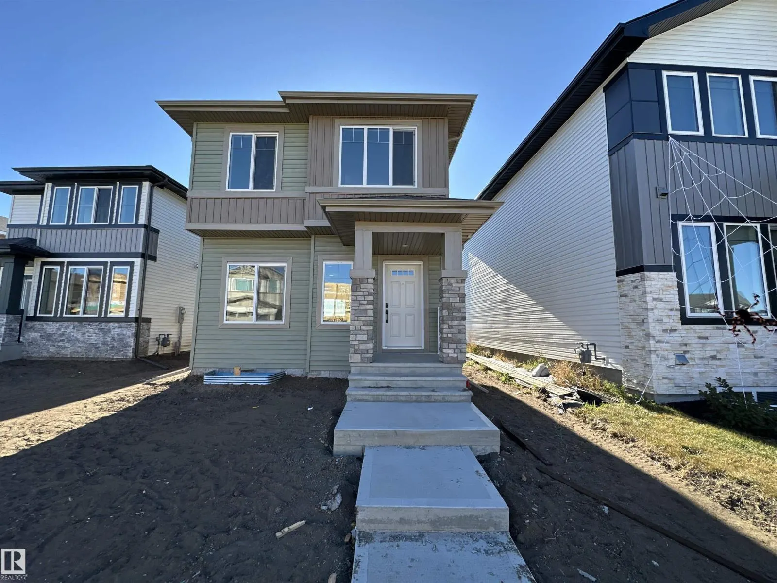 21 FICUS WY