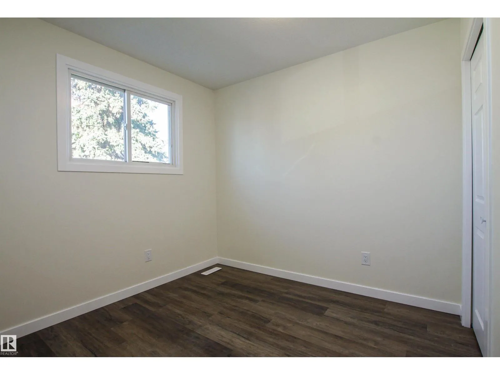 6420 180 ST NW