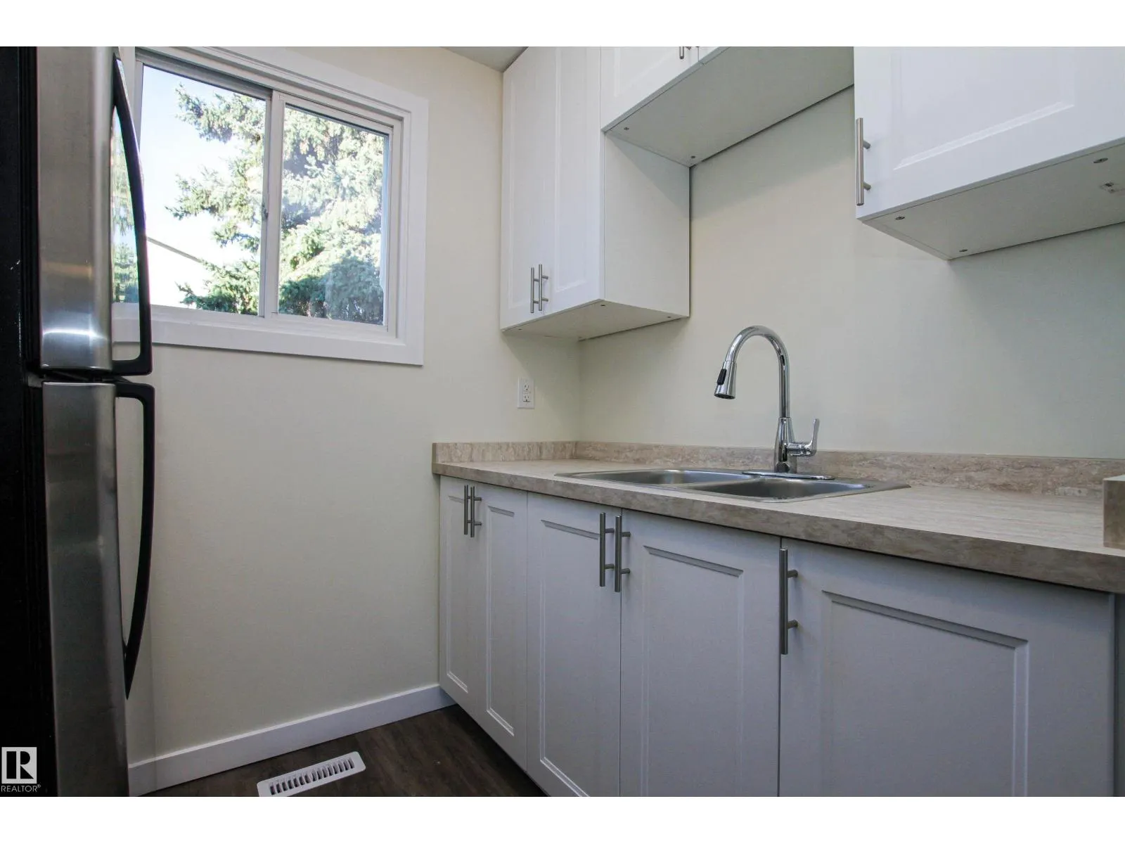 6420 180 ST NW