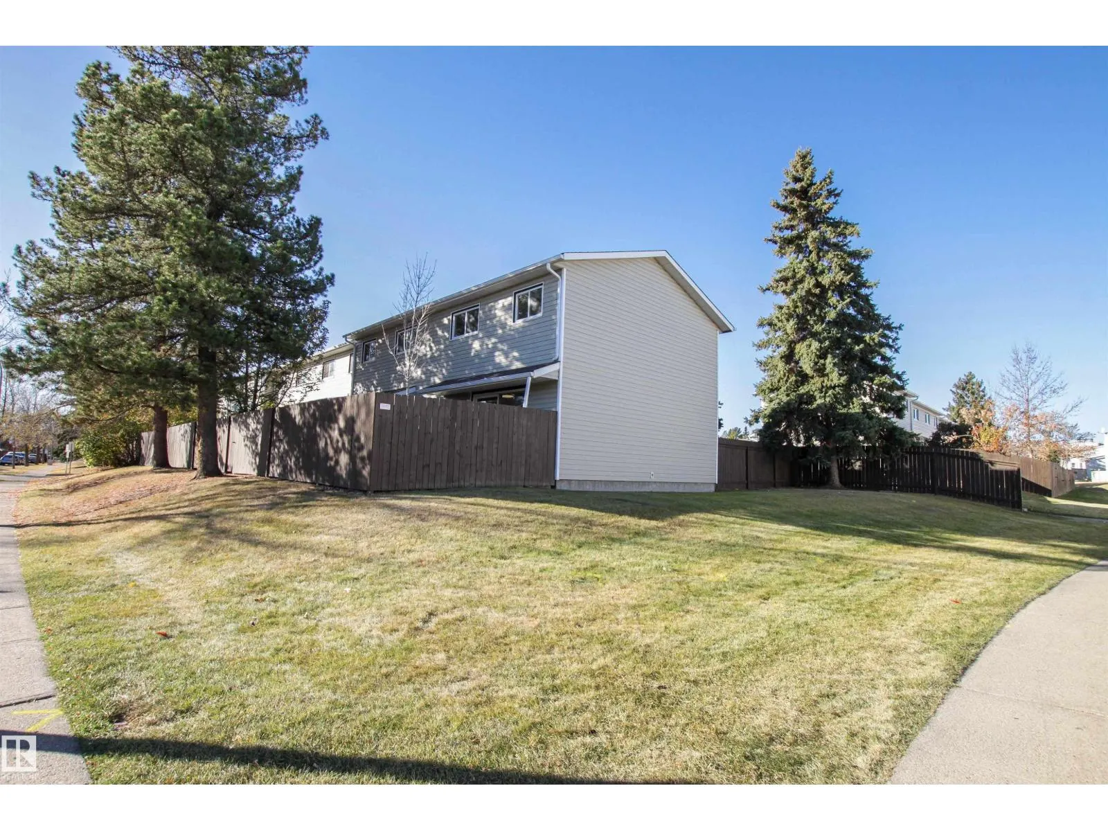 6420 180 ST NW