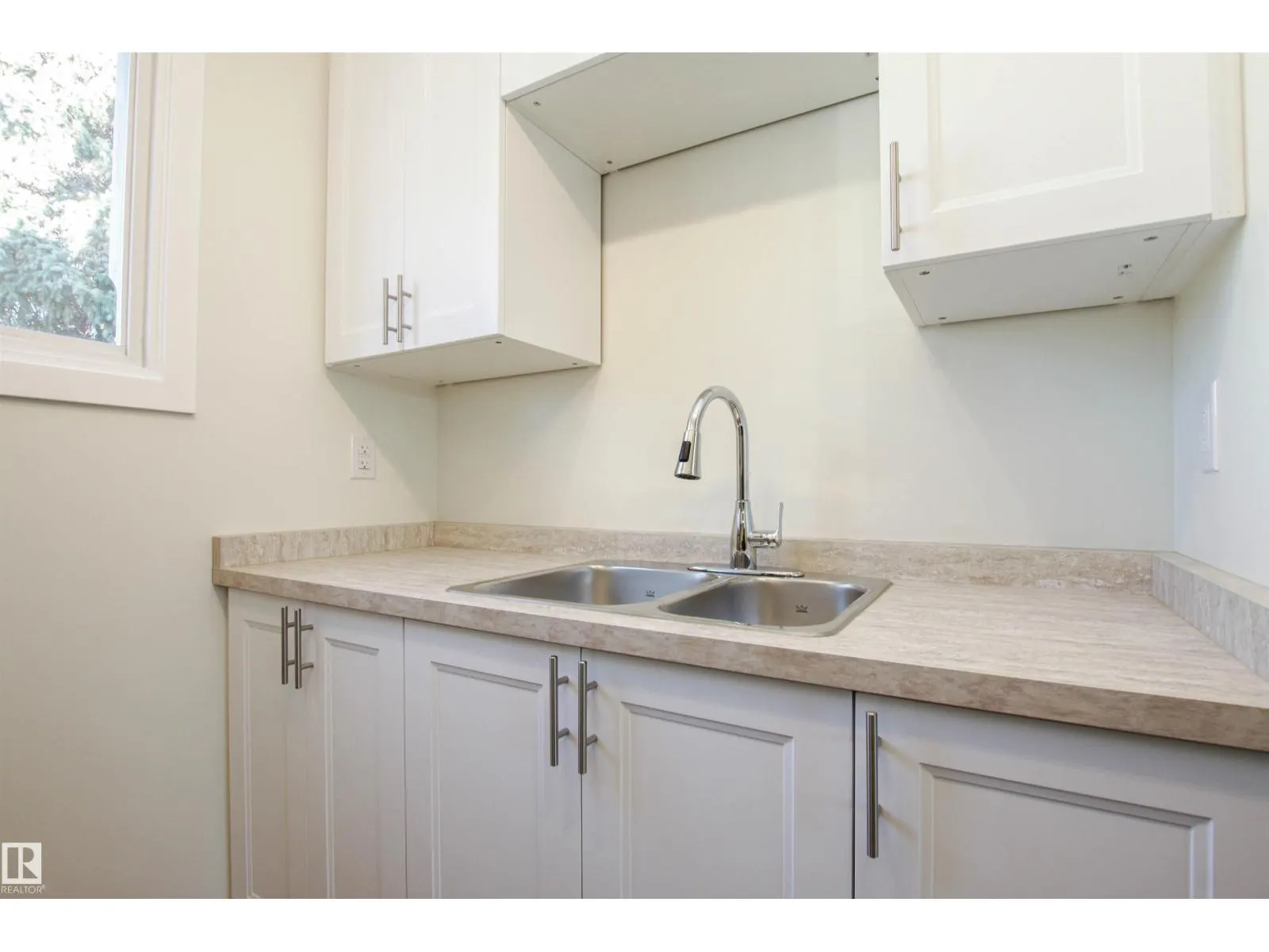 6420 180 ST NW