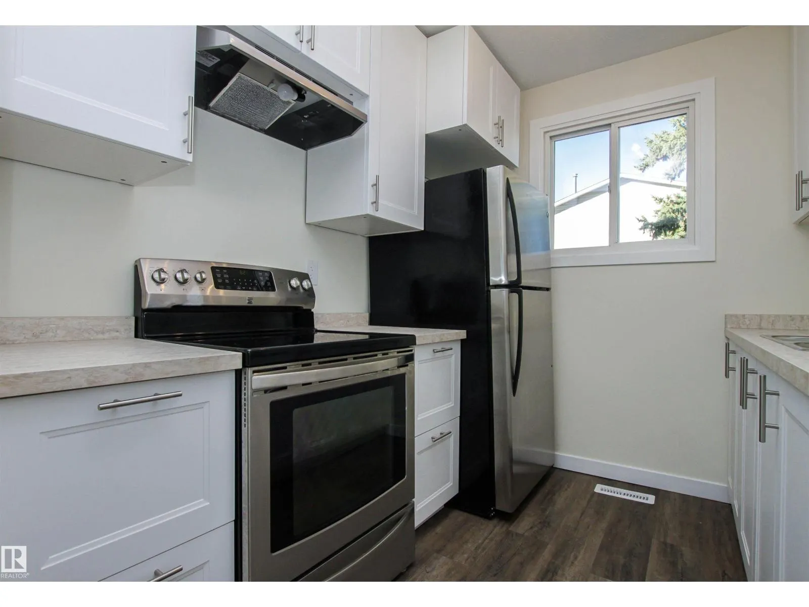 6420 180 ST NW