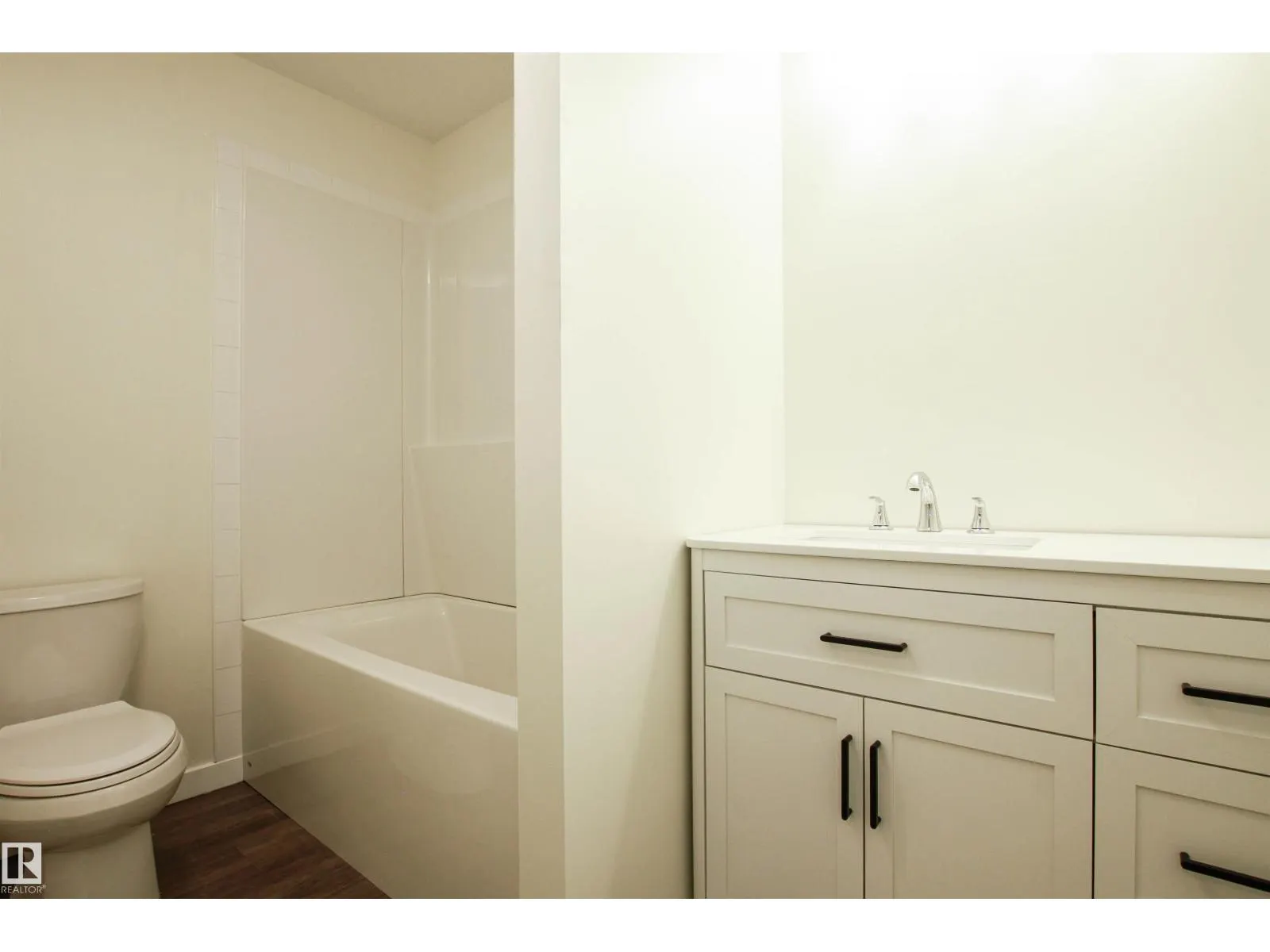 6420 180 ST NW