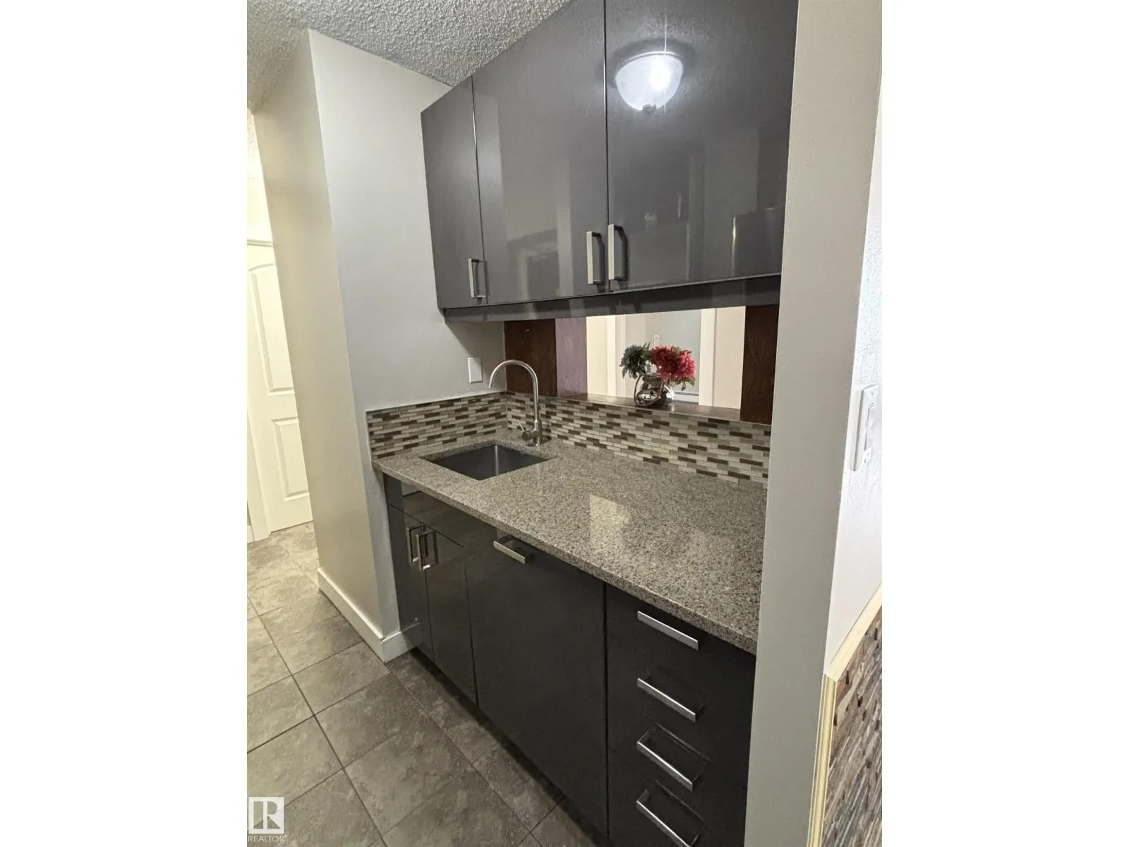 #306 10160 116 ST NW NW