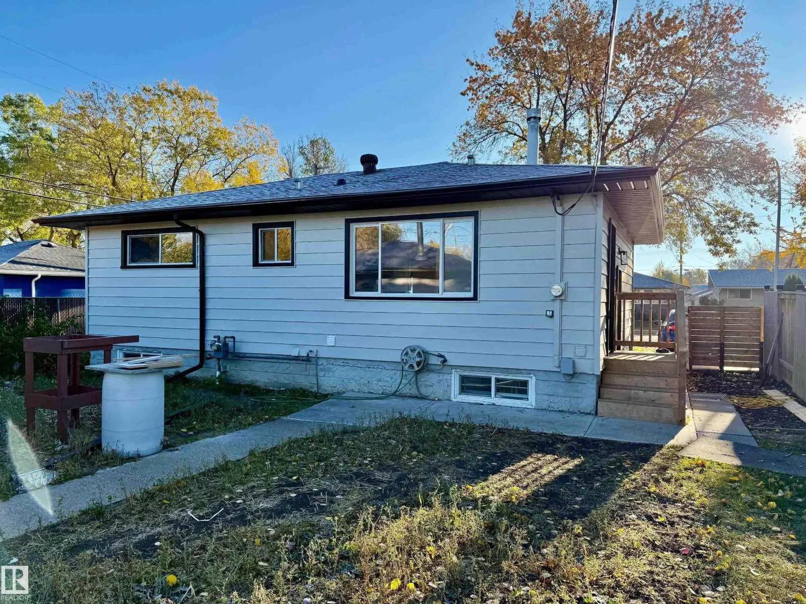 10458 166 ST NW