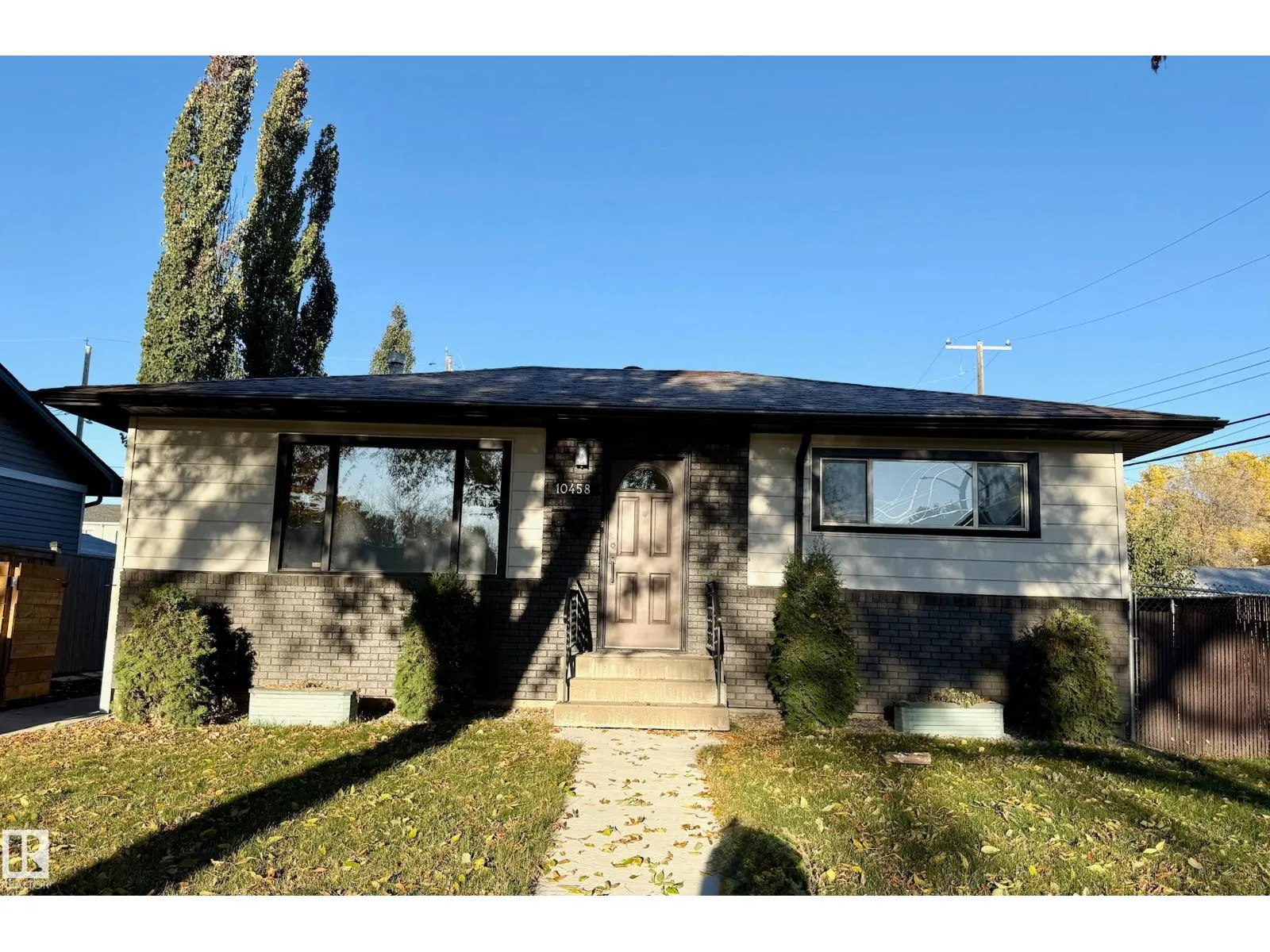 10458 166 ST NW