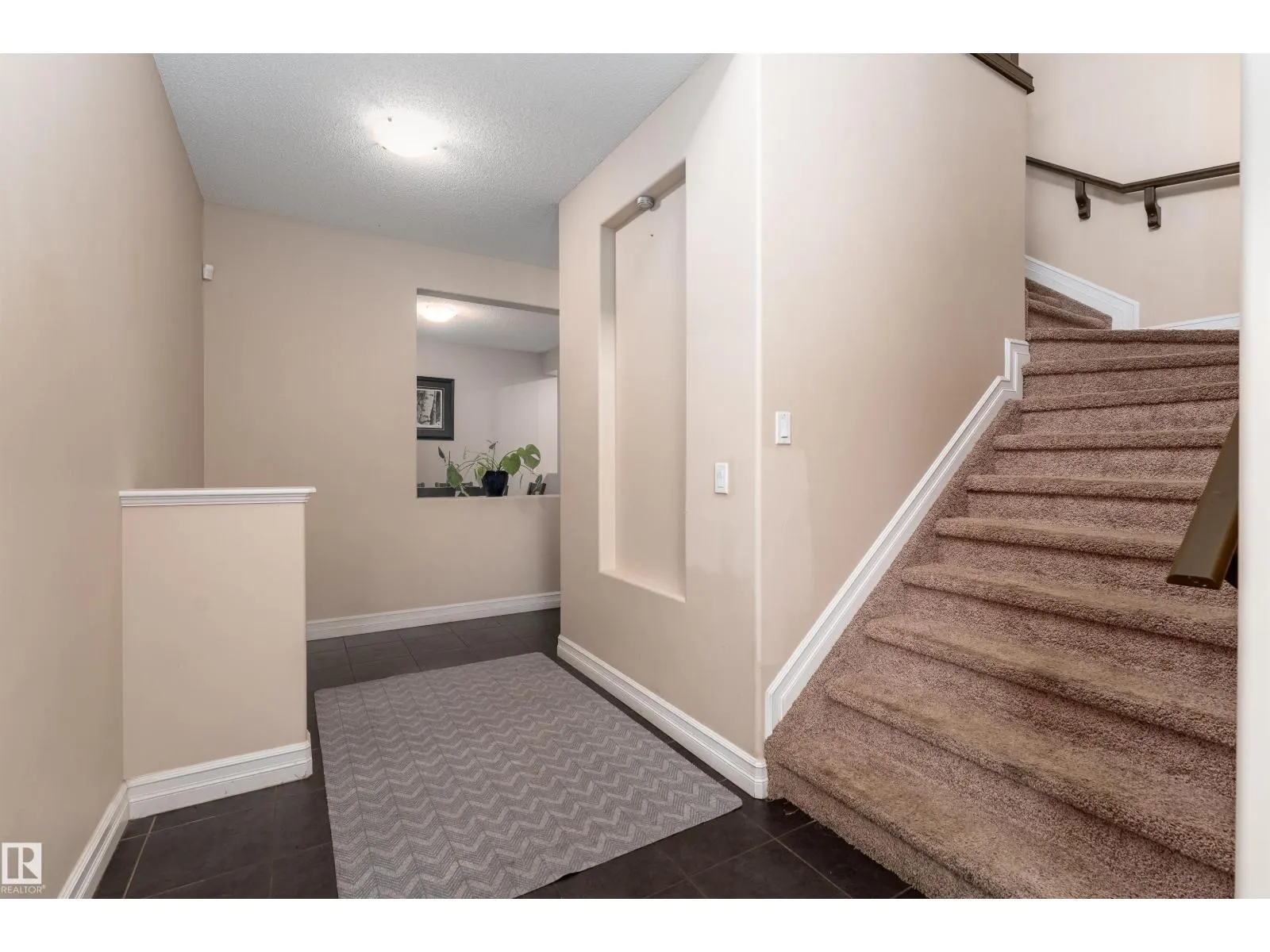 11535 16 AV SW