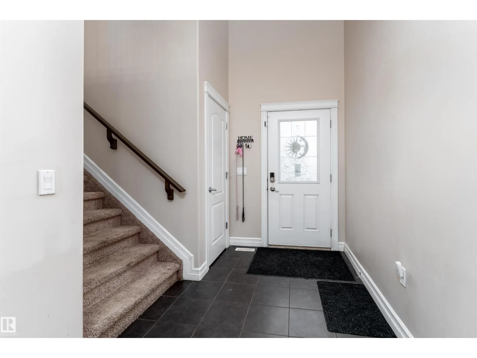 11535 16 AV SW