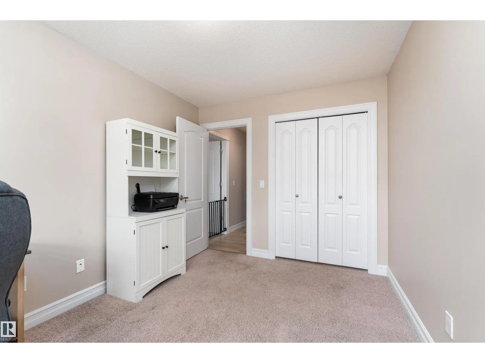 11535 16 AV SW
