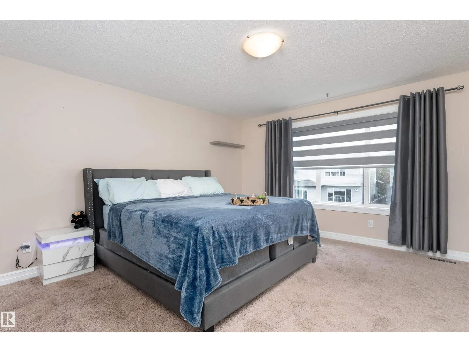 11535 16 AV SW