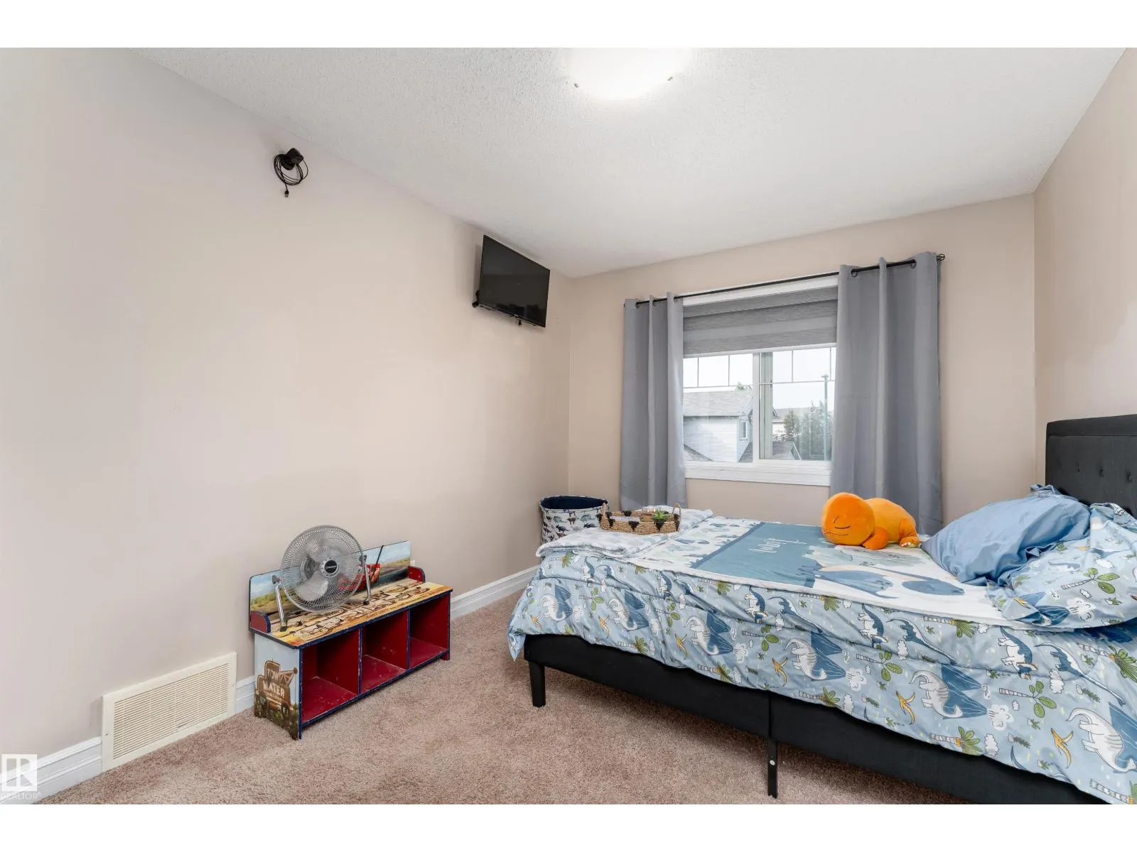 11535 16 AV SW