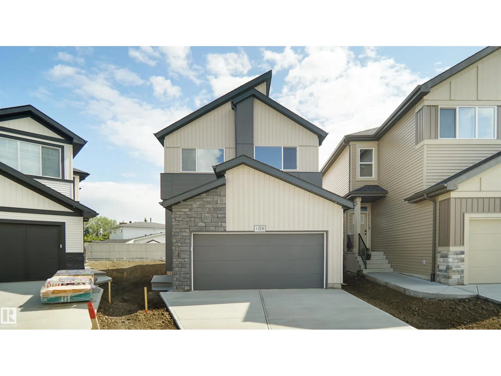 109 ELSINORE PL NW