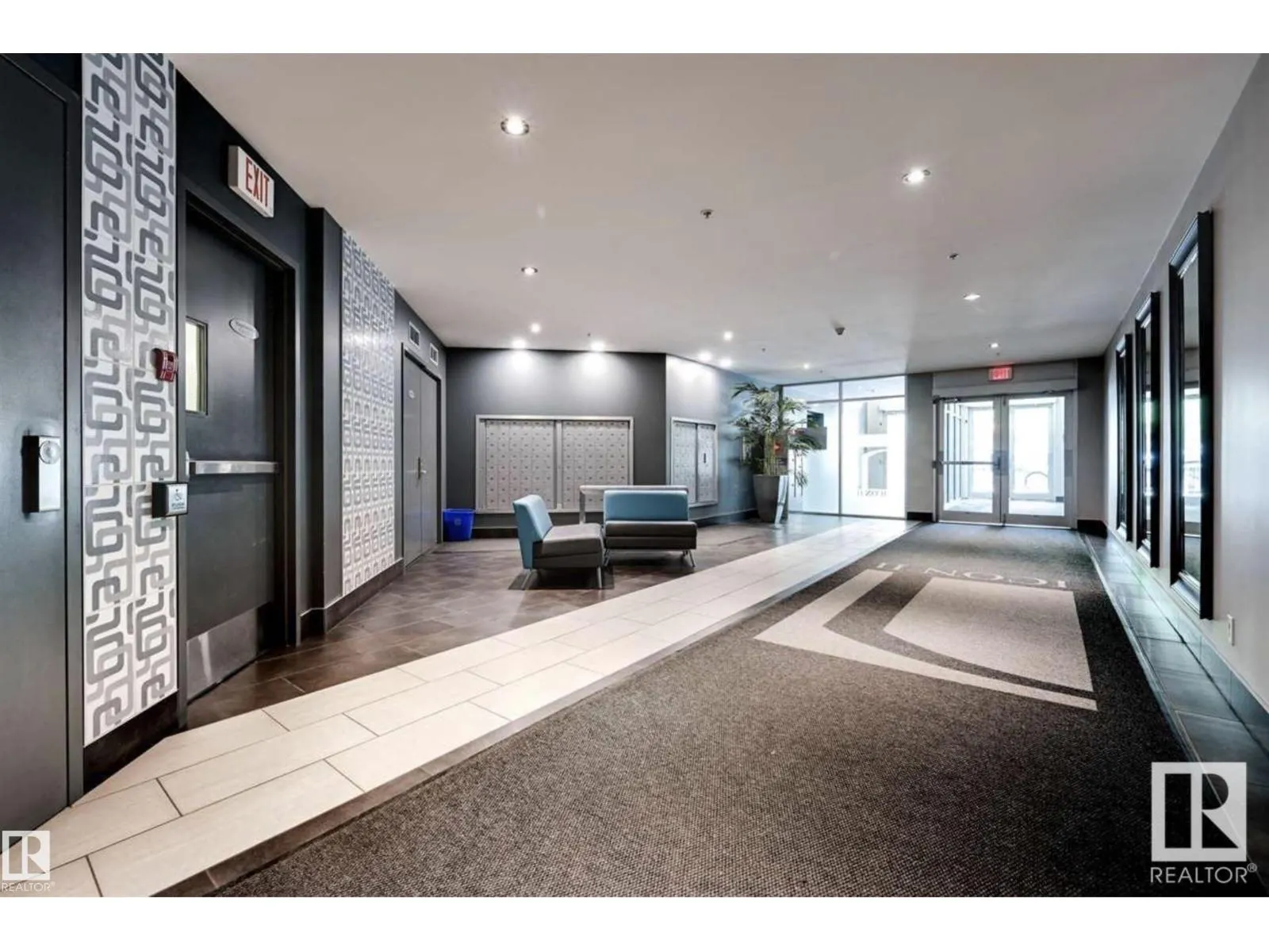 10152 104 ST NW