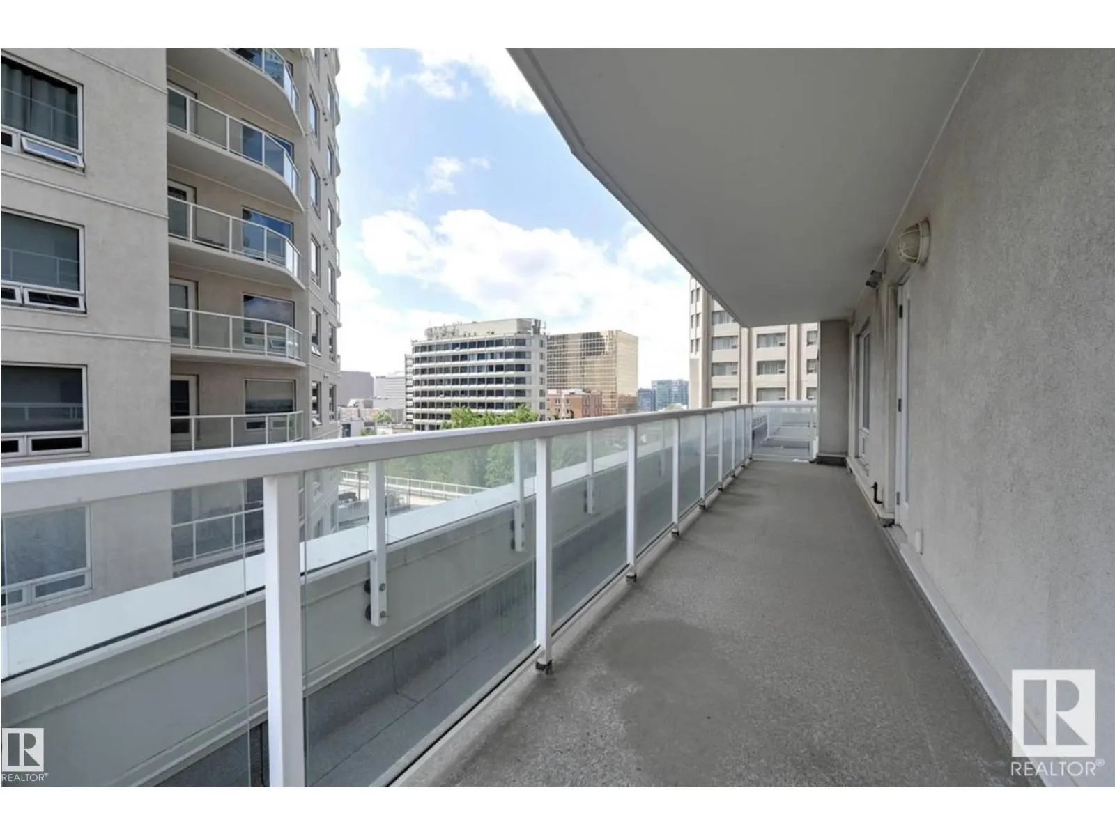 10152 104 ST NW