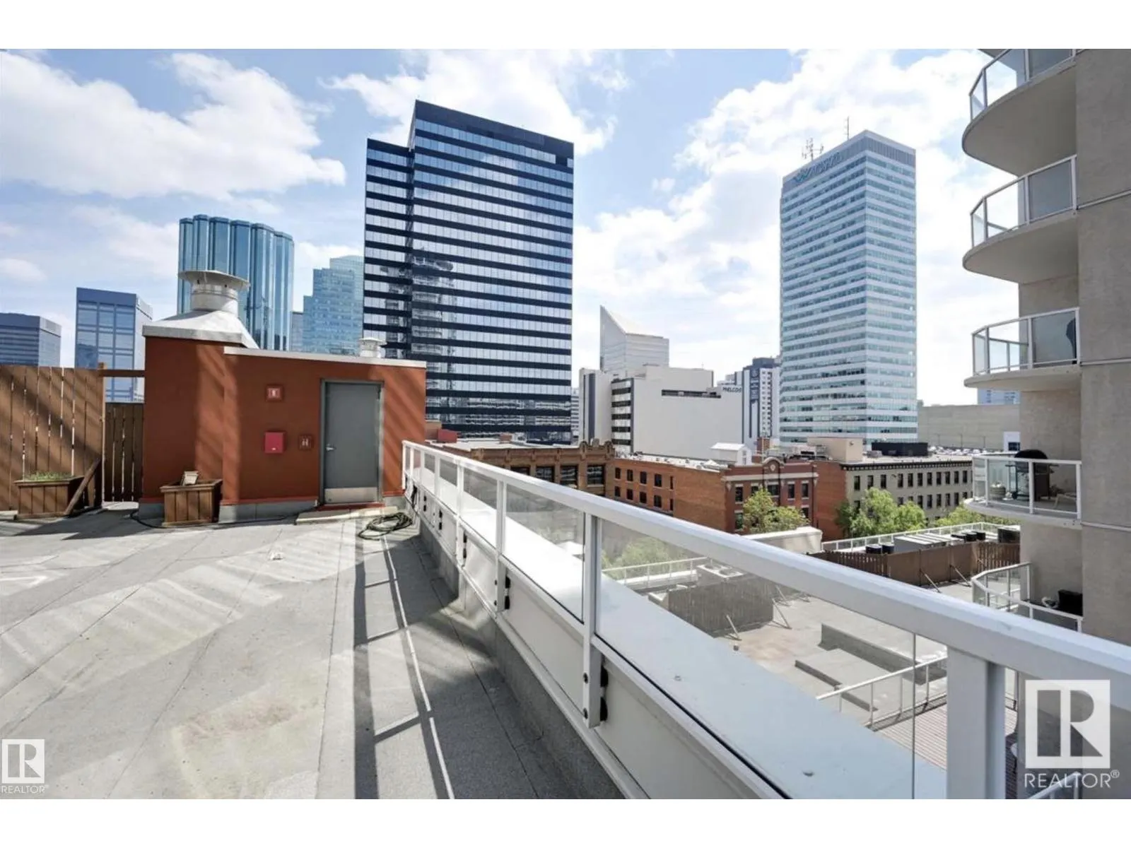 10152 104 ST NW