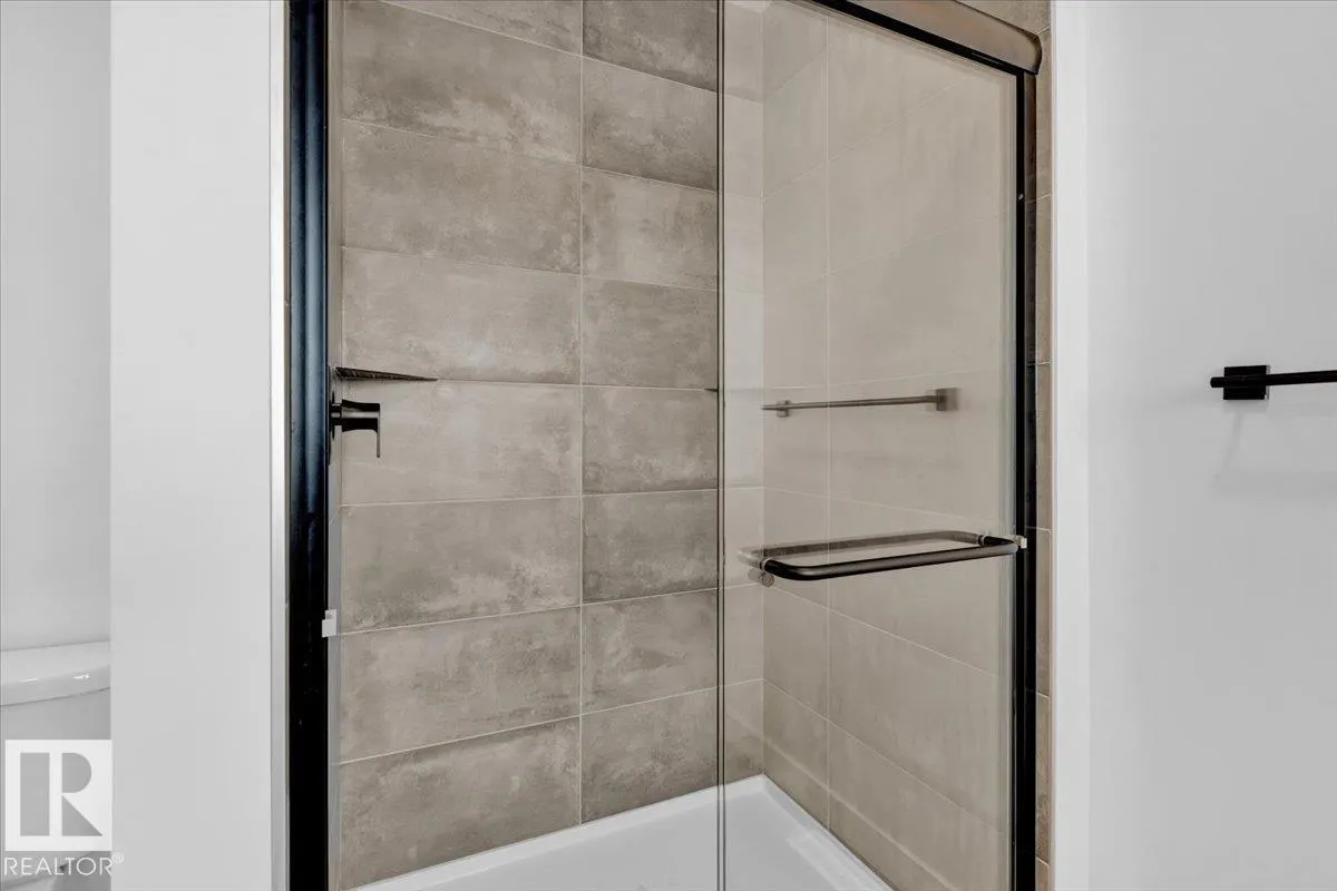 219 RAVINE DR