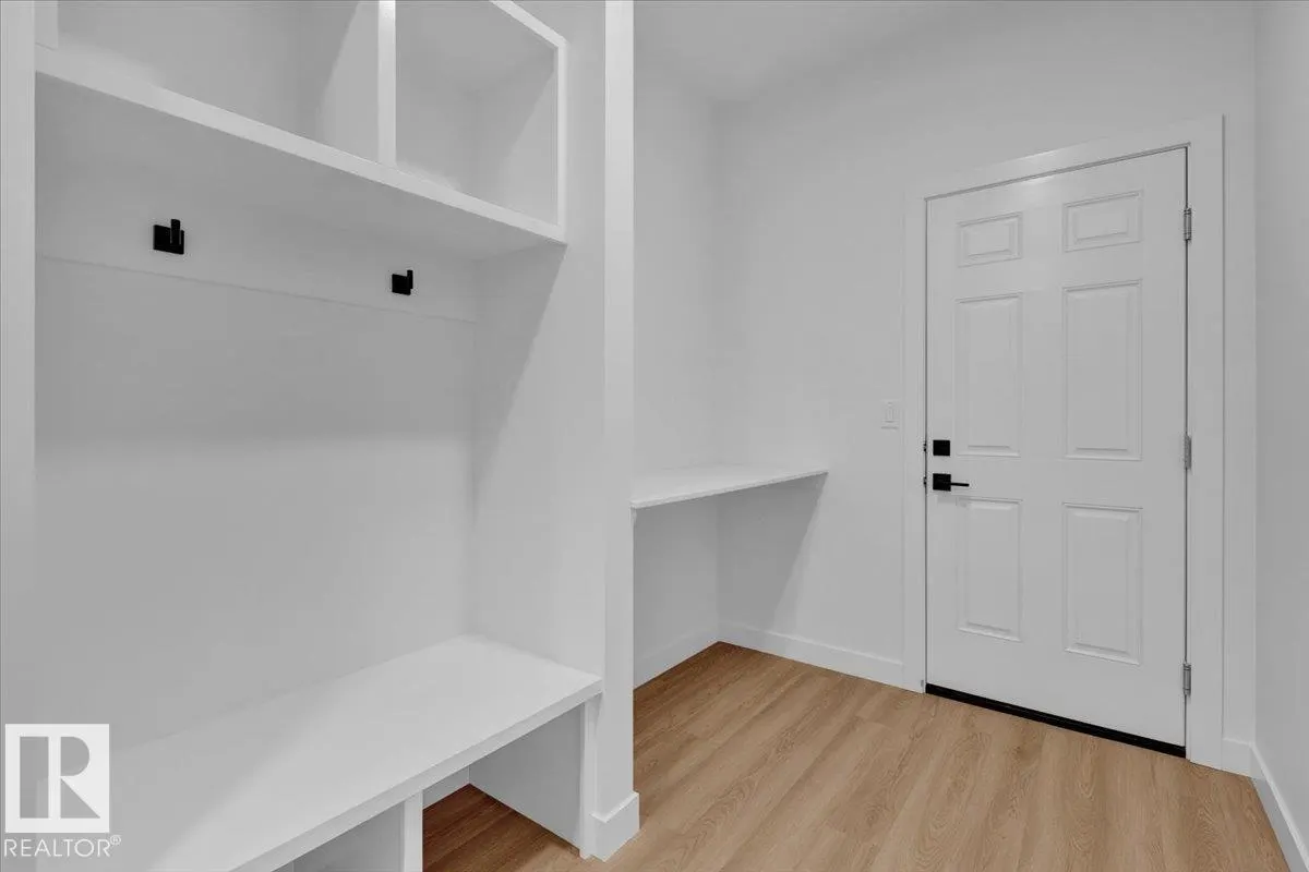 219 RAVINE DR