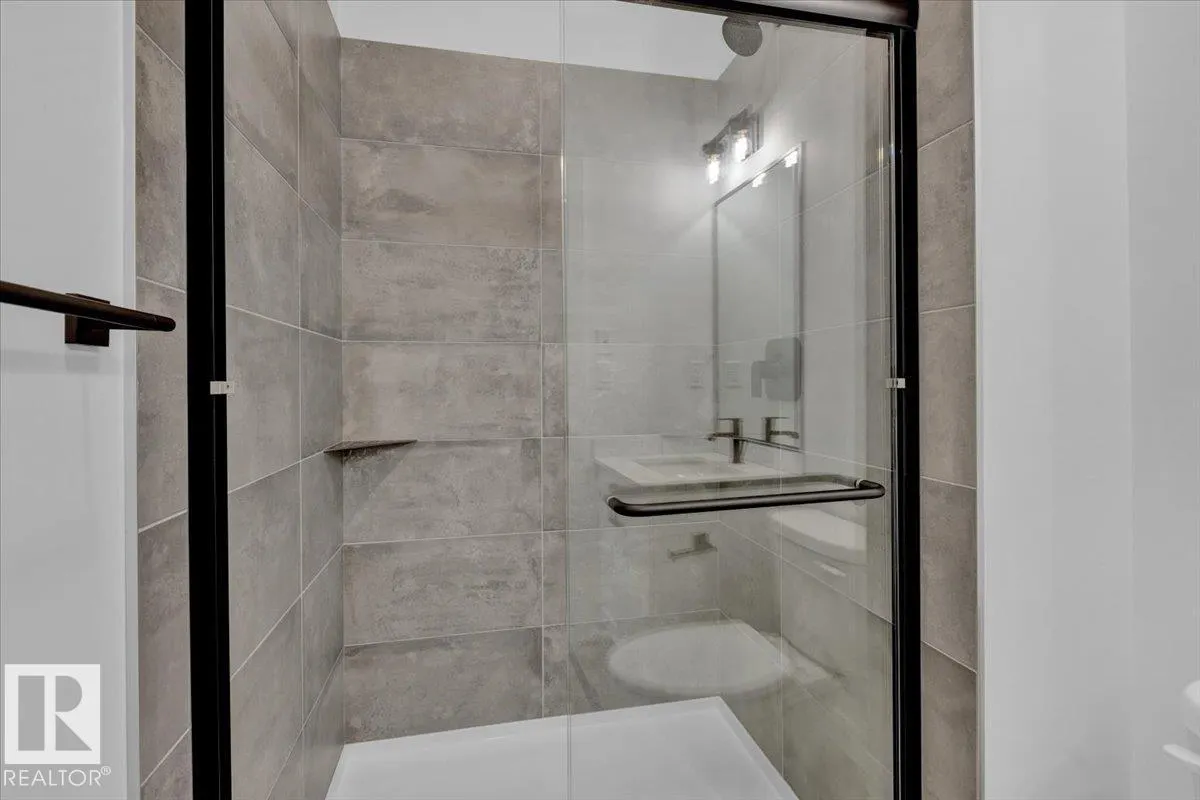 219 RAVINE DR