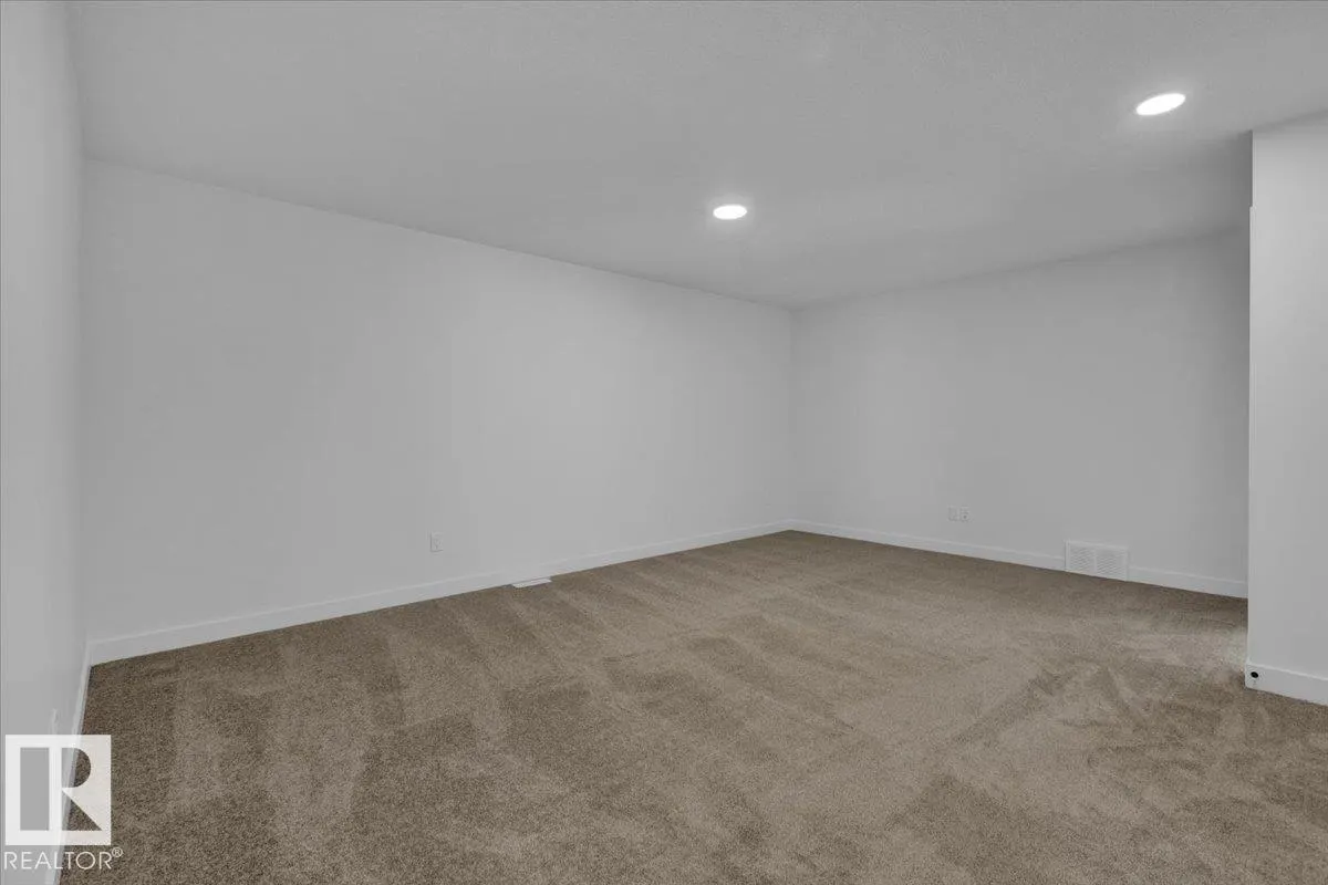219 RAVINE DR