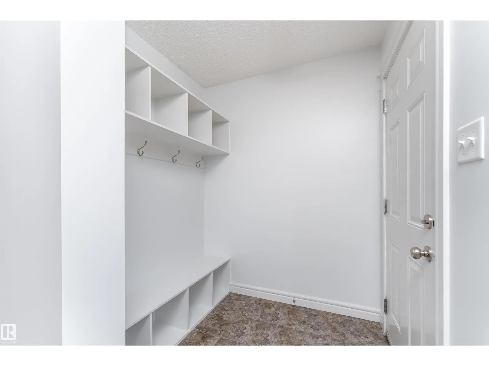 4268 Summerland DR