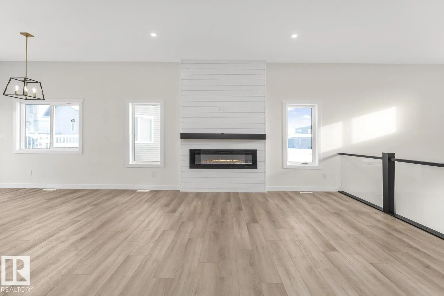327 Fundy WY