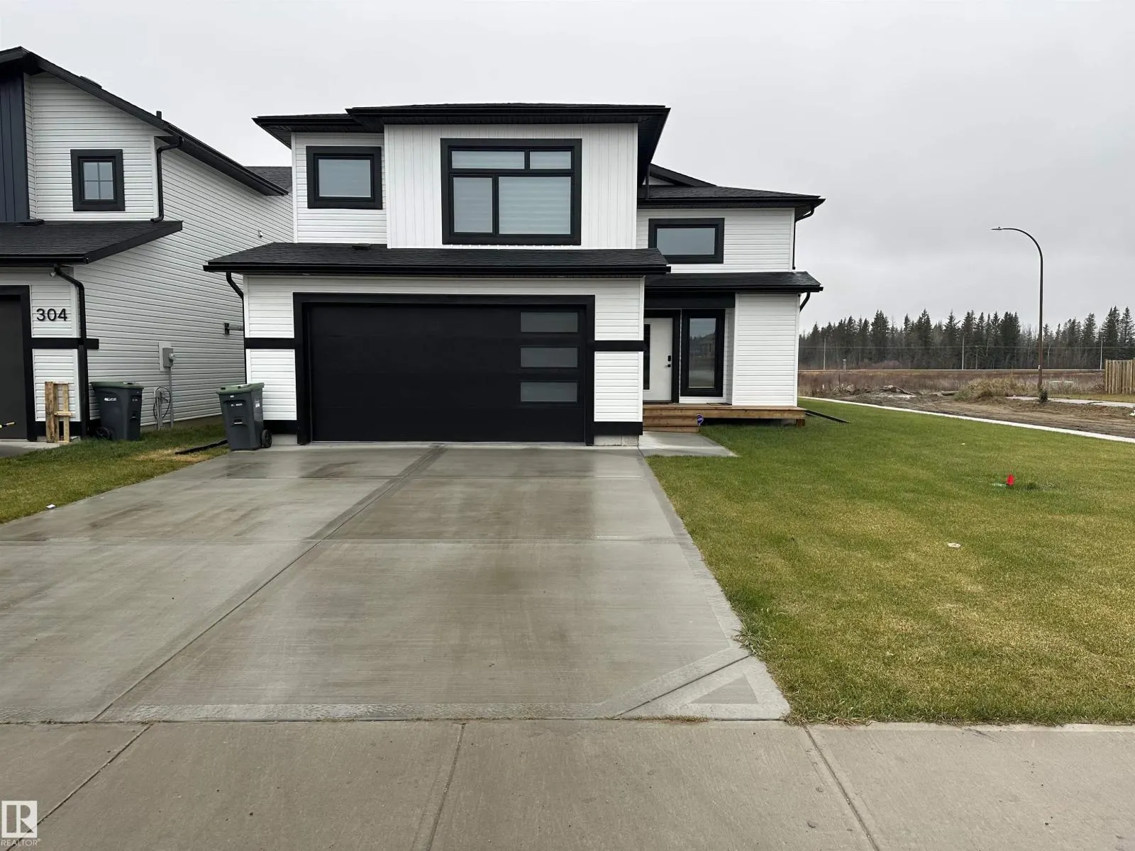 327 Fundy WY