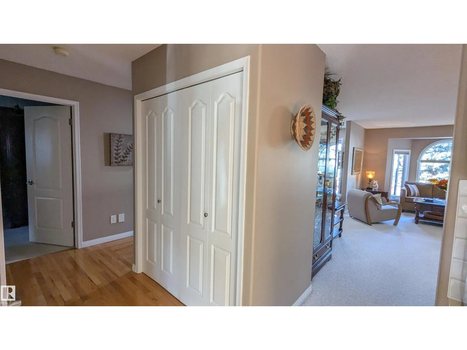 959 YOUVILLE DR W NW