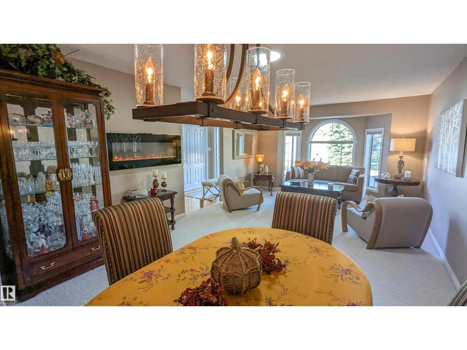 959 YOUVILLE DR W NW