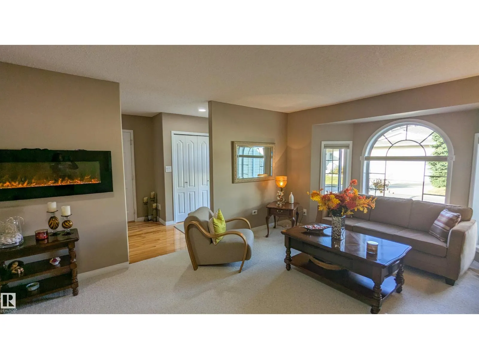 959 YOUVILLE DR W NW