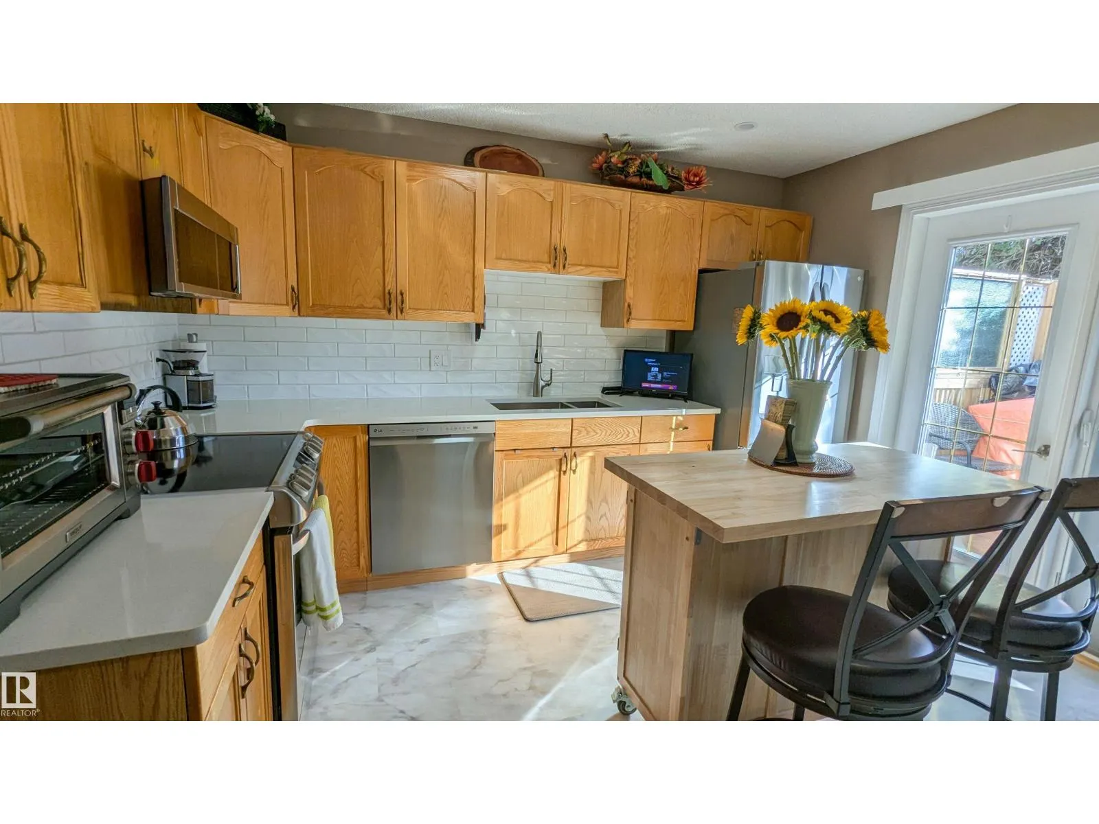 959 YOUVILLE DR W NW