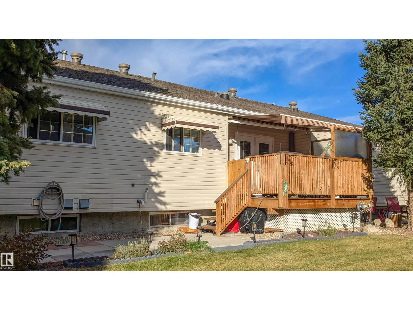 959 YOUVILLE DR W NW