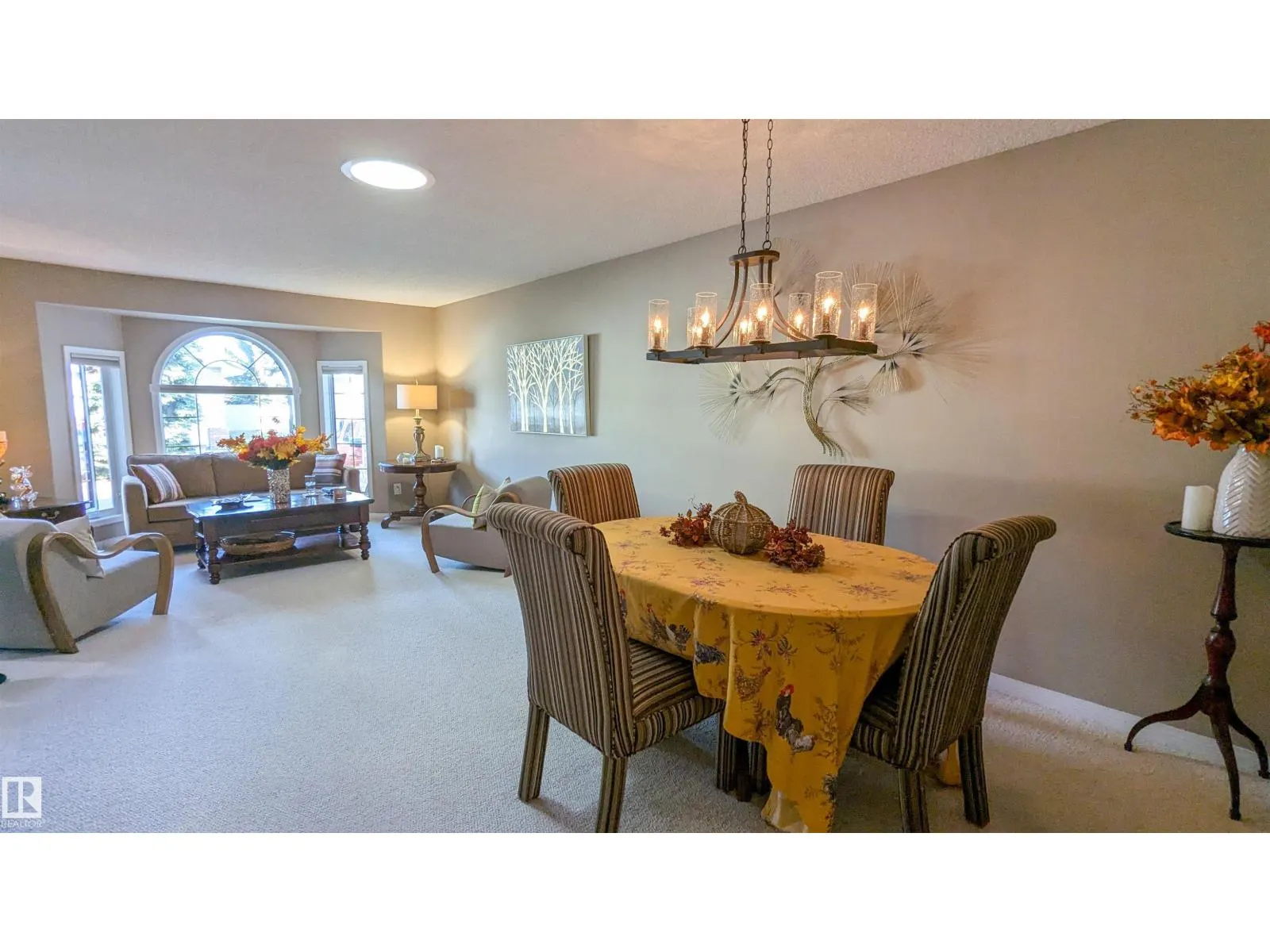 959 YOUVILLE DR W NW