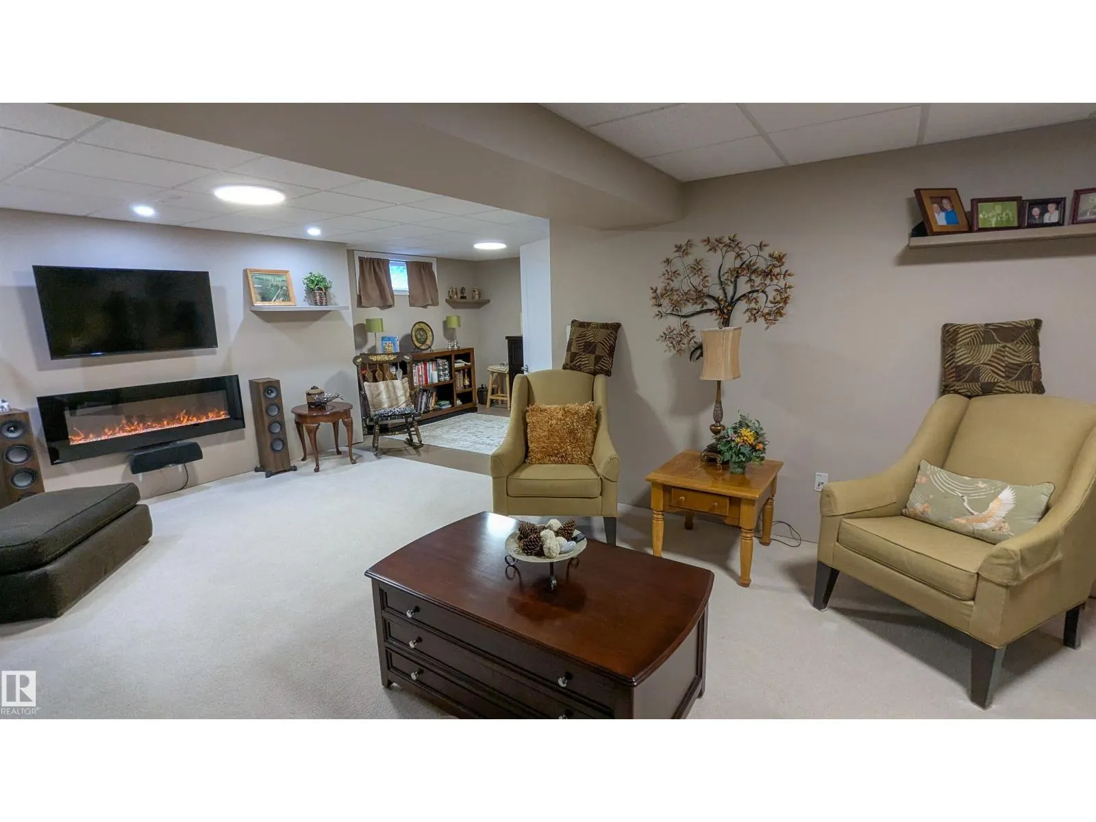 959 YOUVILLE DR W NW