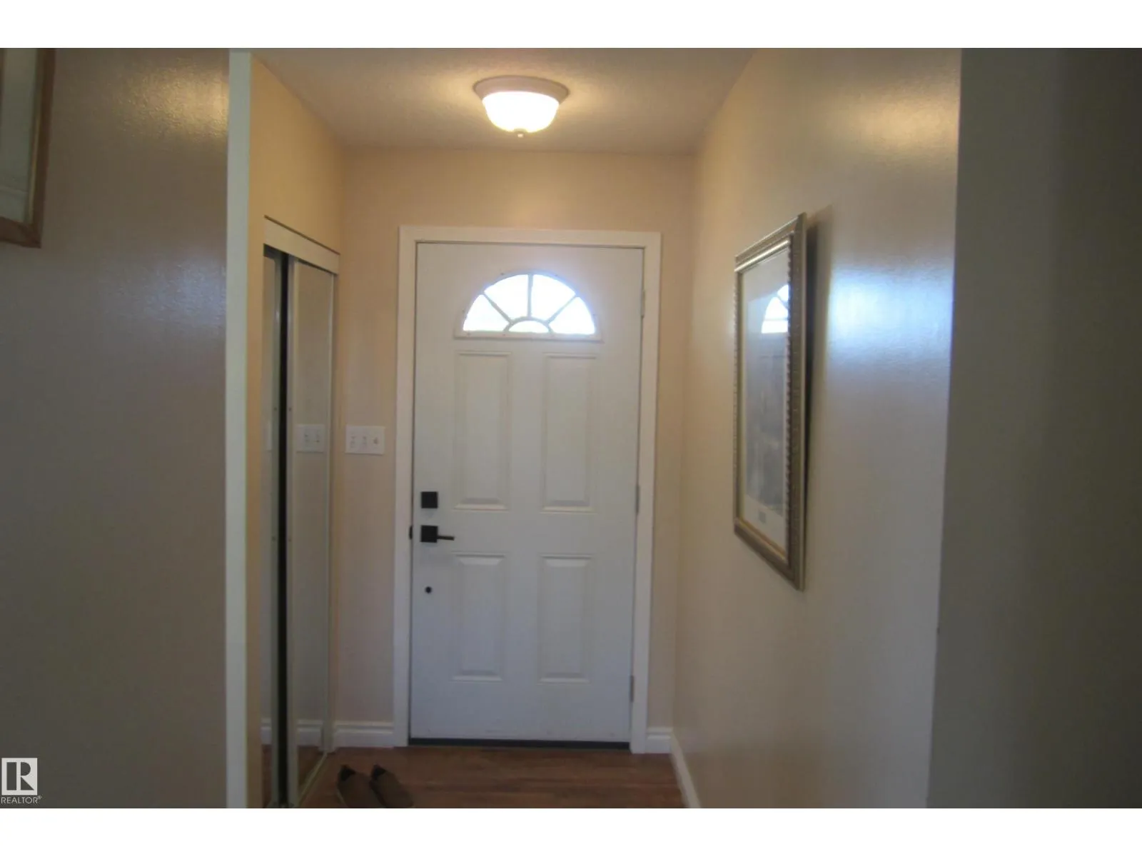 119 Willow DR