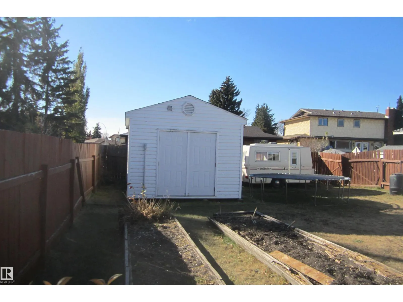 119 Willow DR