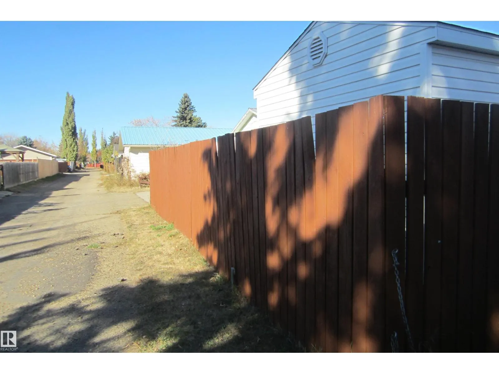 119 Willow DR